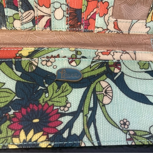 Sakroots Artist Circle Tropical Floral Trifold Large Wallet Multi-Compartment - Picture 10 of 13